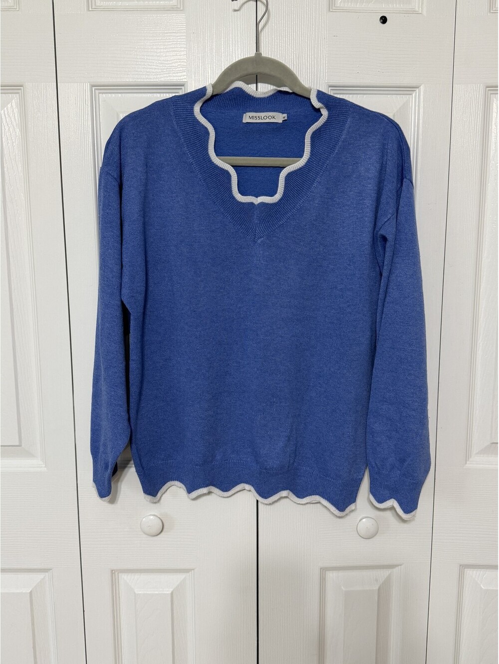 MissLook Sweater Womens XL Blue Ruffle V Neck Scallop Trim Knit Long Sleeve